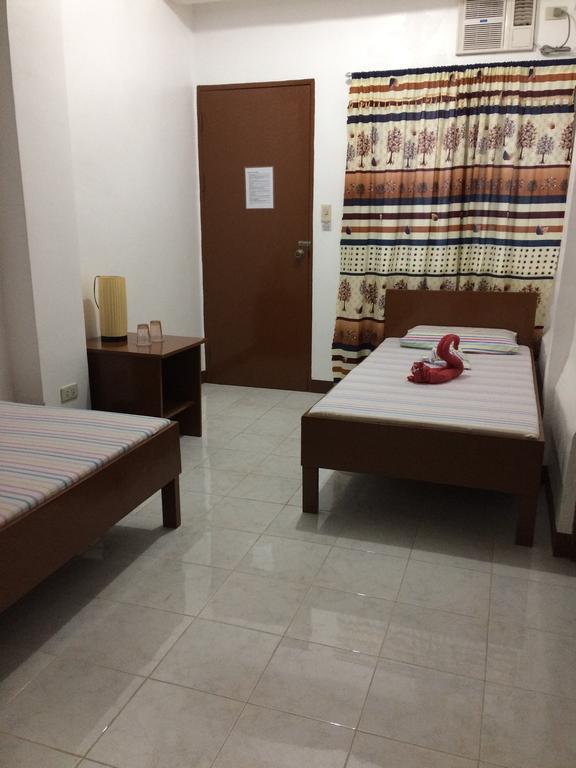 Brielles Travellers Inn Città di Tagbilaran Esterno foto